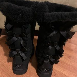 Bailey bow ugg boots size 7